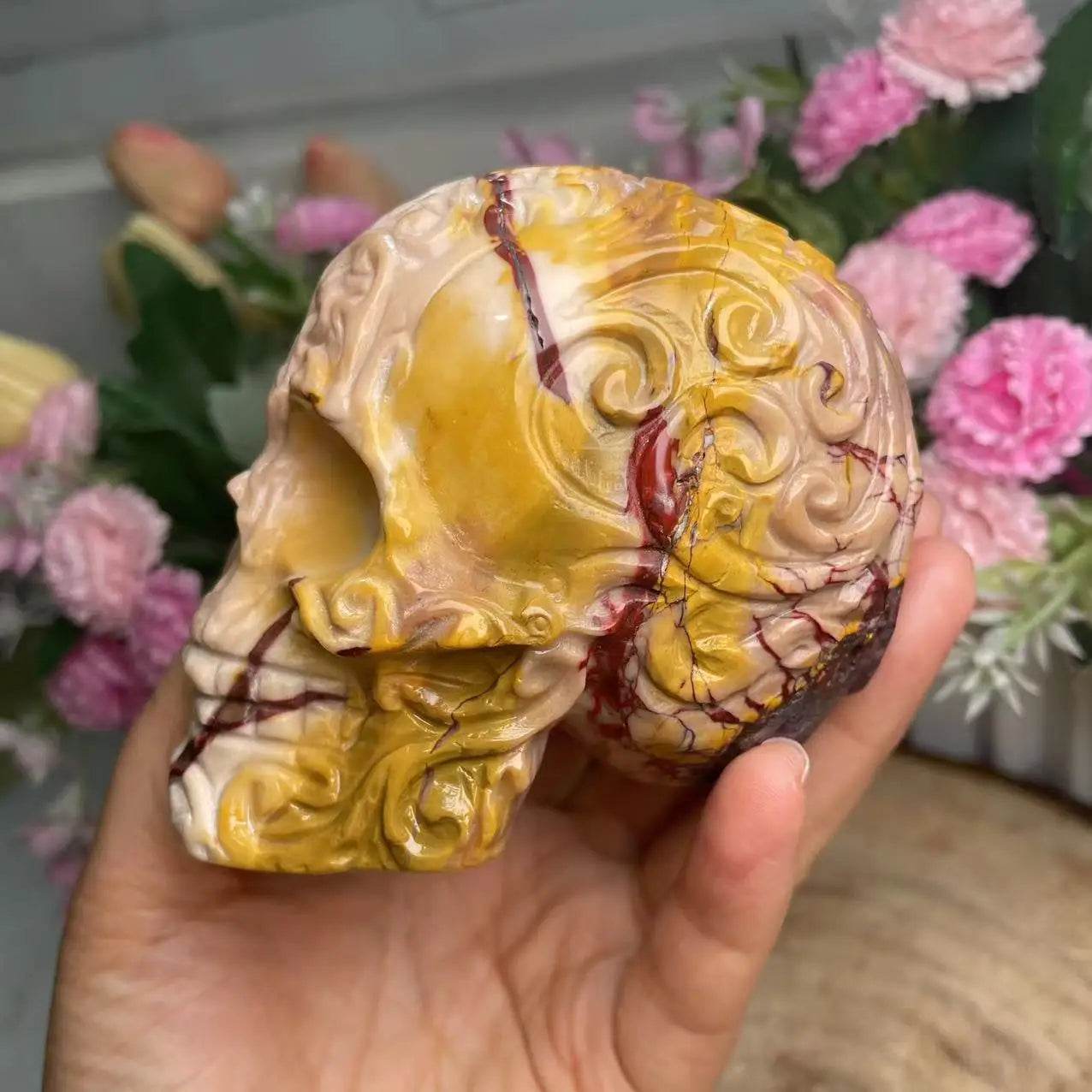 Wholesale Natural Crystal Quartz Nice Color Machine Engraving Patterned Mookaite Skulls Crystal Crafts for Healing