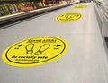 Custom Printing Decorative 6 Feet Keep Distance Sign Store Ground Decals Anti-slip Safety Notice Waterproof Floor Stickers