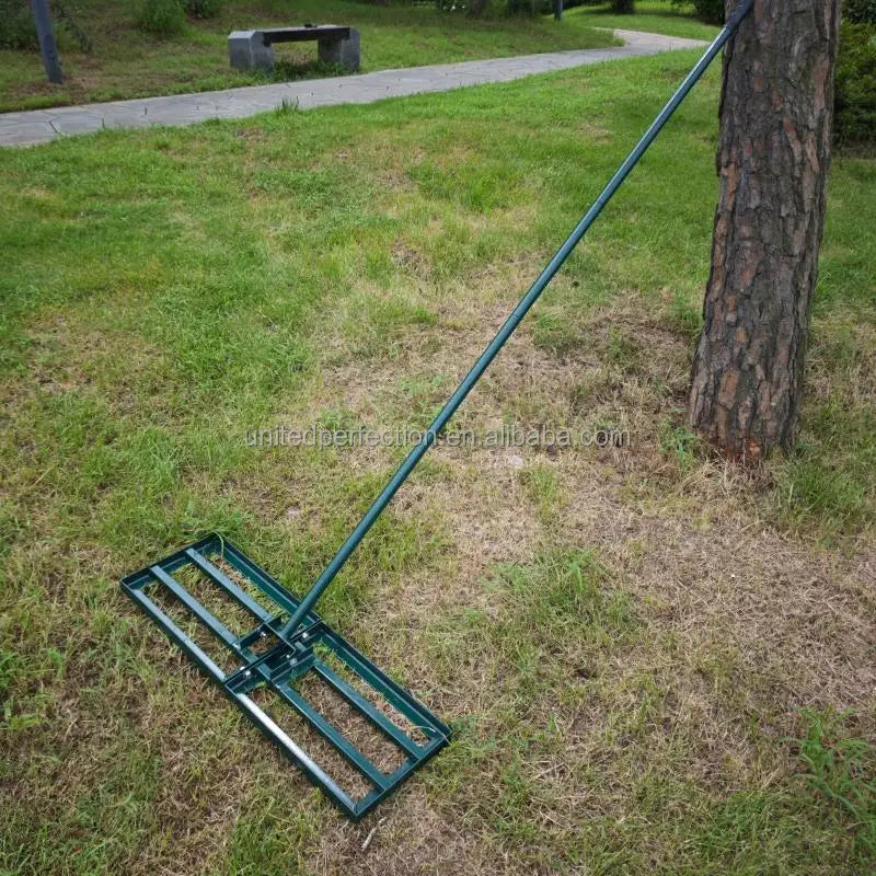 2024 China Manufactured Durable Green Lawn Rake Low MOQ Level Garden Tool with Soil Promotion Garden Supplies