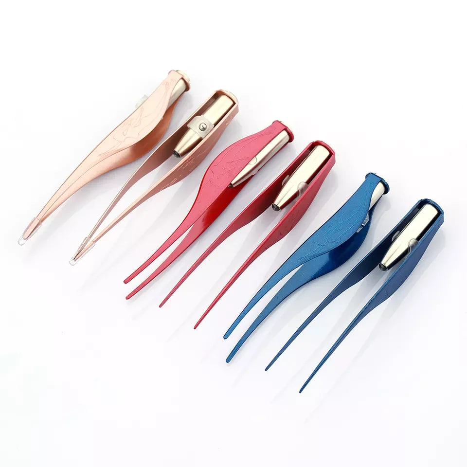 Customized Luxury Earwax Removal Tool Kit with LED Light Colorful Personal Ear Pick and Eyebrow Tweezers Design