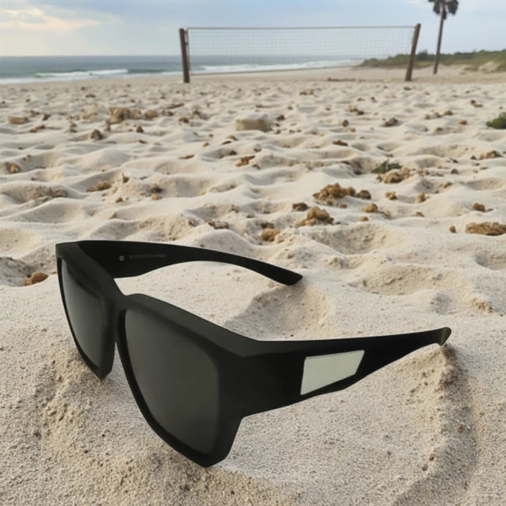 Unisex Famous Brands Fashion Black PC Frame Clip-on Sunglasses with UV400 Polarized Lenses Overglasses FBZY032 China