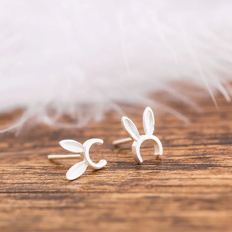 925 Sterling Silver Lovely Rabbit Stud Earrings for Women and Girls Cute Fashion Jewelry for Engagement Wedding Party Gift