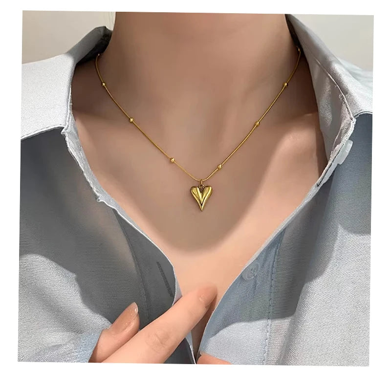 Retro 18K Gold Plated Stainless Steel Heart Necklace for Valentines Gift
