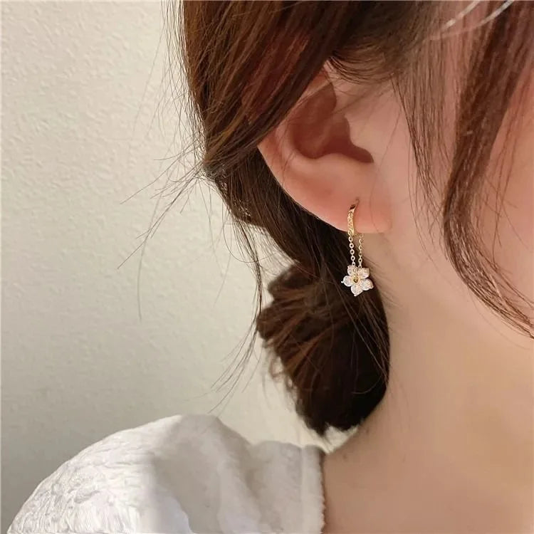 2025 New Fashion Cute Summer Zircon Stud Earrings Exquisite Tassel Fairy Flower Earrings for Women