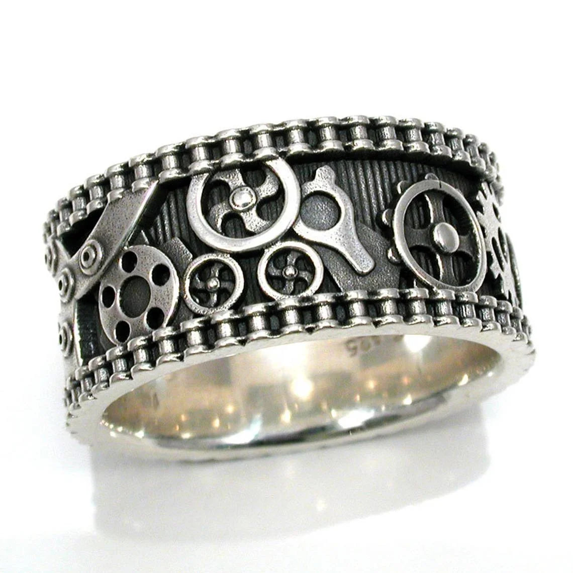 Novel Design Exquisite Electroplated Gear Carved Rings Men Women Double Layer Trendy Gear Carved Ring Silver Unisex