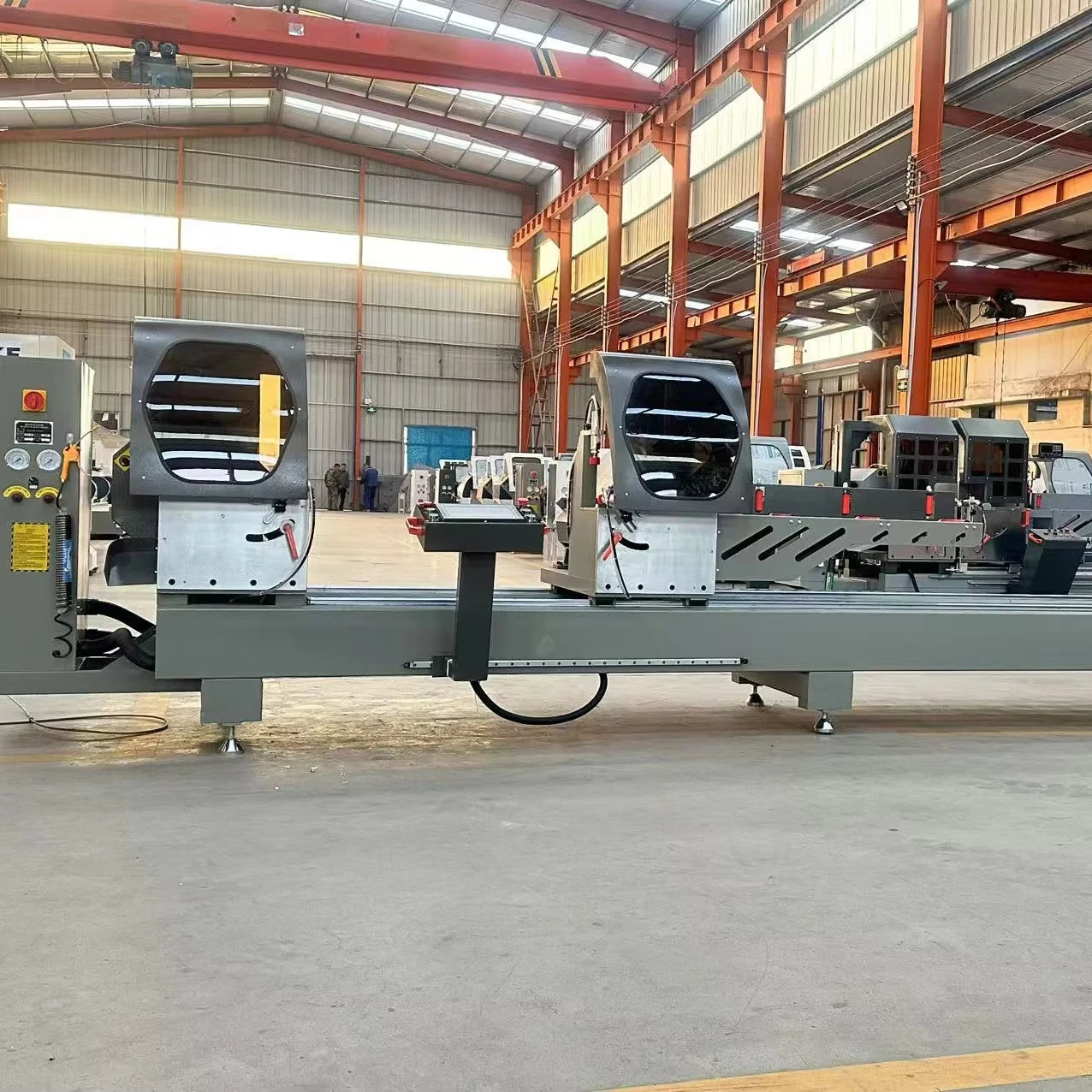 YBKE 550mm CNC Double Head High Precision Cutting Saw for Door Window Manufacturing Plant Industrial PVC/Aluminum Processing