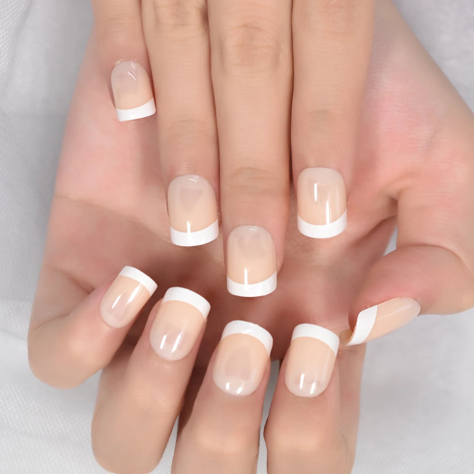 Full Cover False Nails Wholesale Fake Nails Best Gift for Her Short French Artificial Fingernails