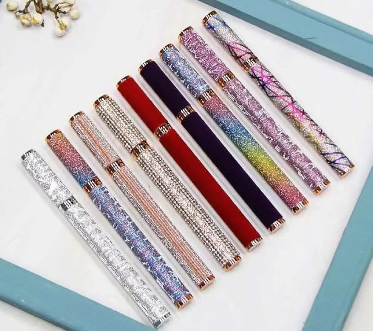 2021 New Design Self Adhesive Waterproof 3D Mink Eyeliner Glue Pen with Long Lasting Quick Dry Formula