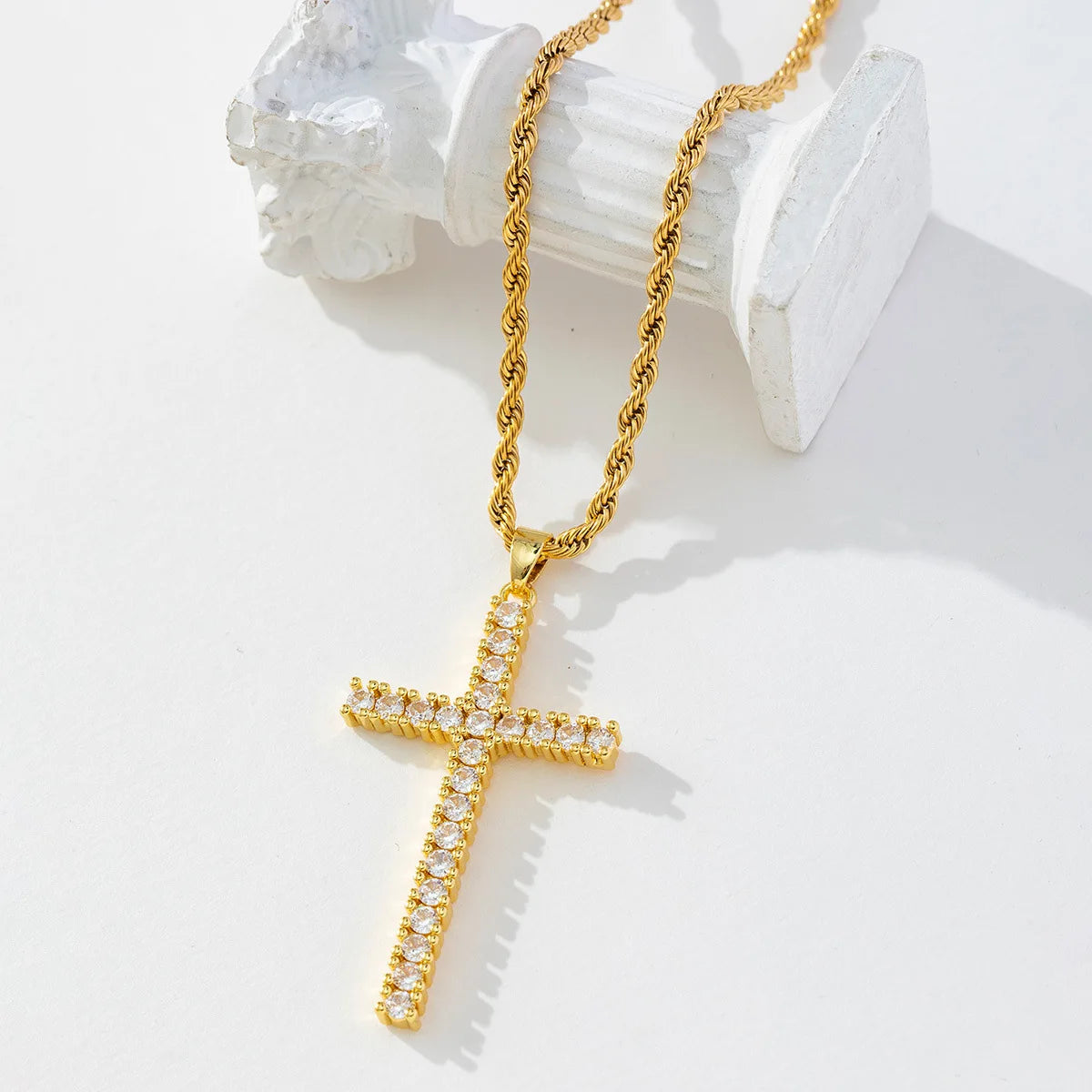 2025 Fashion Twists Chain Cross Zircon Charm Necklace Gold Plated Necklace Religious Jewelry for Women Girls