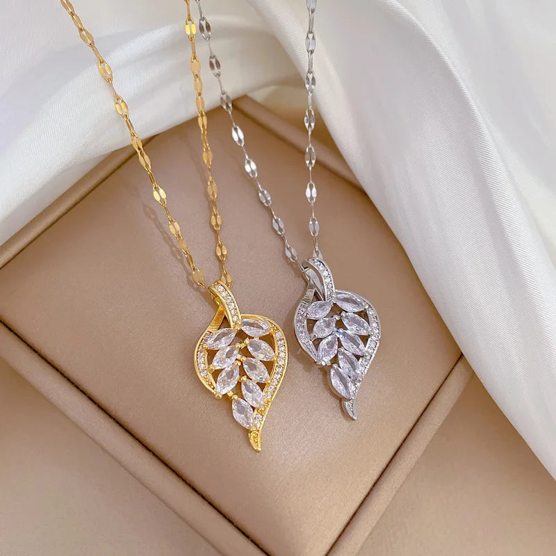 18K Gold Plated Cubic Zirconia Drop Leaf Feather Necklace Bling Price Stainless Steel Leaf Pendant Necklace
