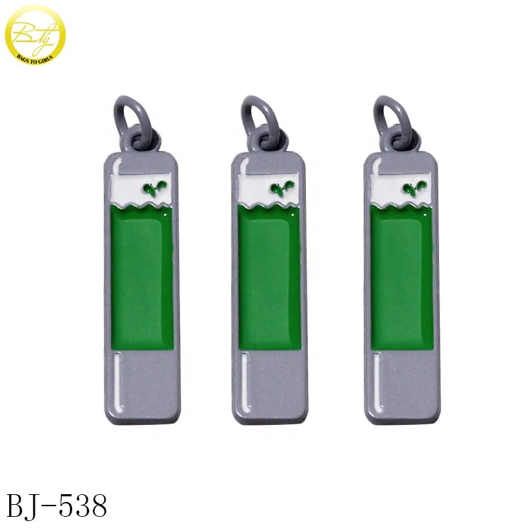 Classic Rectangle Shape Metal Engraved Name Tags Bracelet Accessory Designer Metal Enamel Charms Pendant for Necklace Fitting