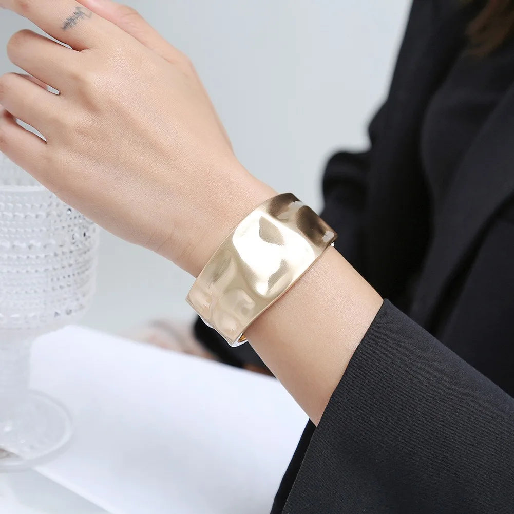 Wide Electroplating Zinc Alloy Concave-Convex Hammered Bangle Bracelet Cuff Exaggerated Trendy Jewelry for Women's Party