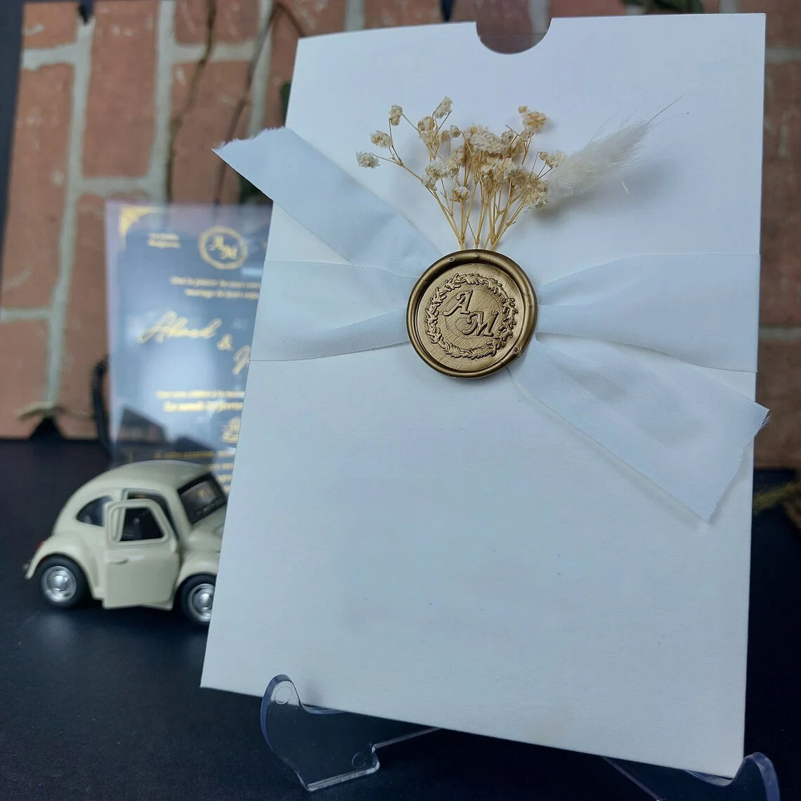 Factory Wholesale Luxury White Passport Acrylic Invitations De Marriage Envelope Wedding With Ribbon Wax Seal and Dried Flower