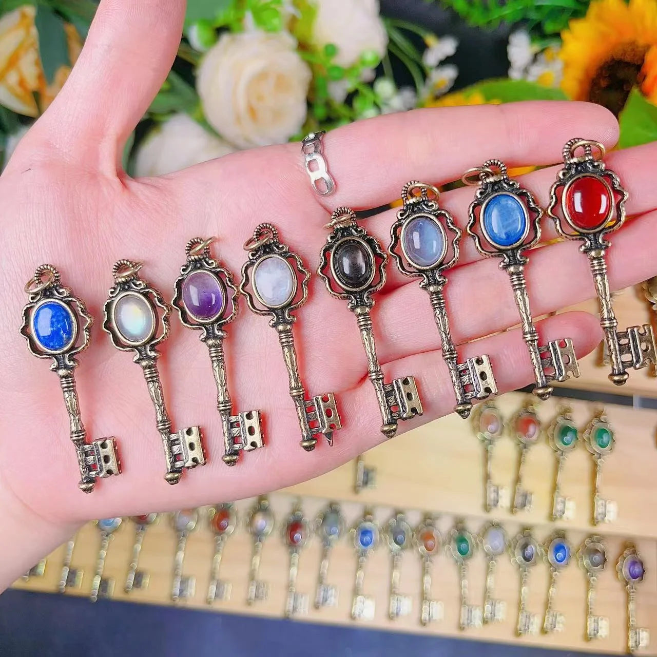 5cm Pendant Natural Crystal Different Materials Malachite Moonstone Key Shape Pendant for Decoration