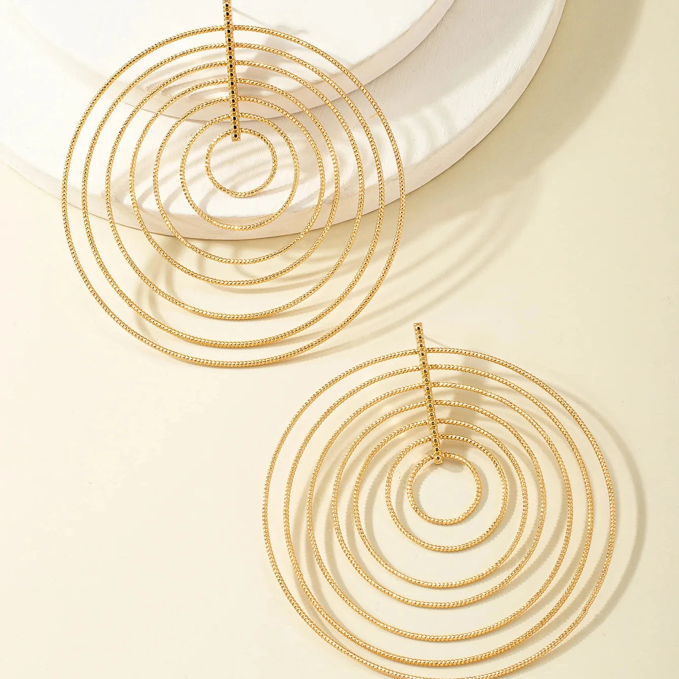 Supper Large Gold Plated Hoop Earrings Multi-Layered round Big Stud Exaggerated Design with New Large Metal Stud Earrings
