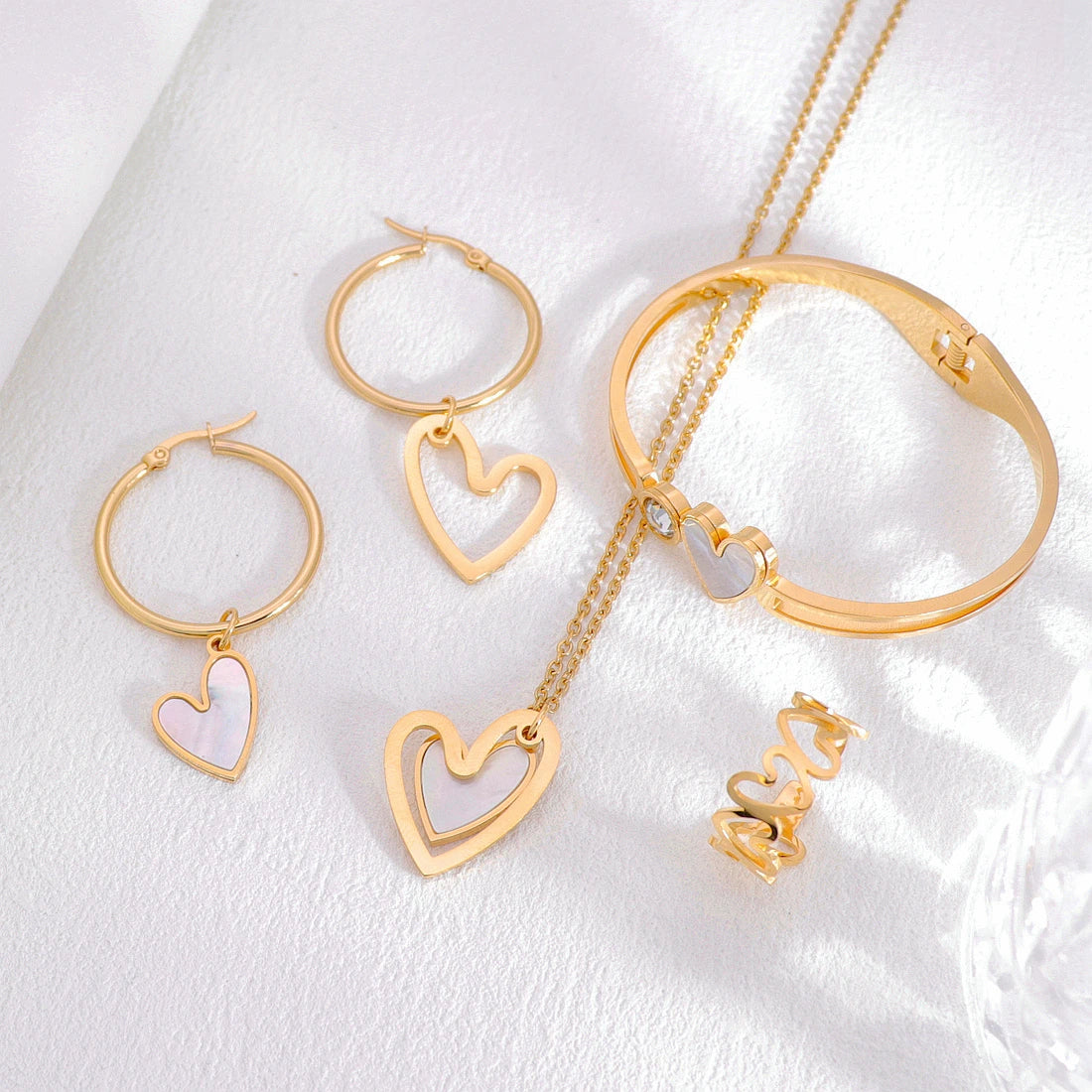 Wholesale Minimalist Stainless Steel Heart Hollow Drop Hoop Earring Necklace Set Fashionable Romantic Daily Chic Jewelry Gift