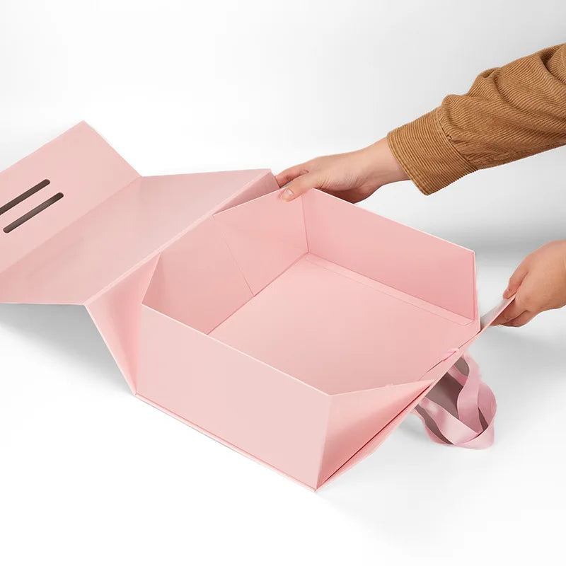 Luxury Design Magnetic Folding Box Rigid Cardboard Gift Box with Handle Custom for Clothing Dress Other Foldable Items Packaging