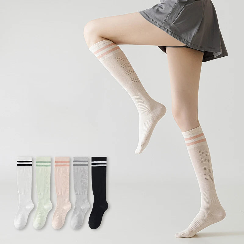 Premium OEM Trendy 2 Strips Knitted Cotton Knee High Socks Summer Breathable Women Compression Socks for Sports Yoga