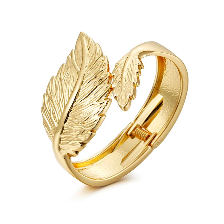 Vintage Punk Wide Cuff Bangle for Unisex Fashion Leaf Hinged Statement Costume Accessory Gold/Silver Plated Zinc Alloy