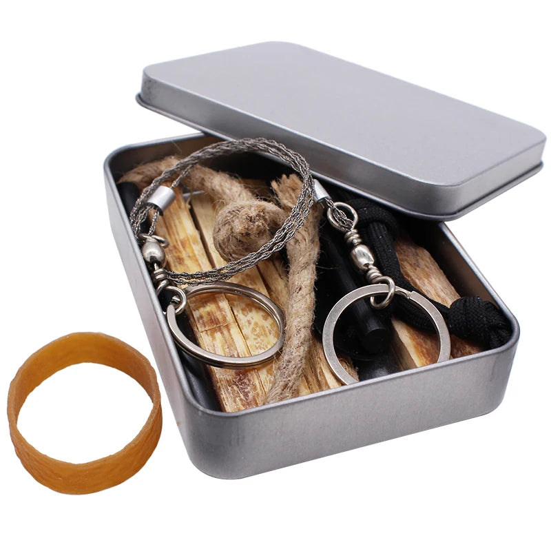 Portable Outdoor Survival Kit Fire Starter Steel Tinder with Pocket Chainsaw 168.2g 11.5x8.5x2.5cm