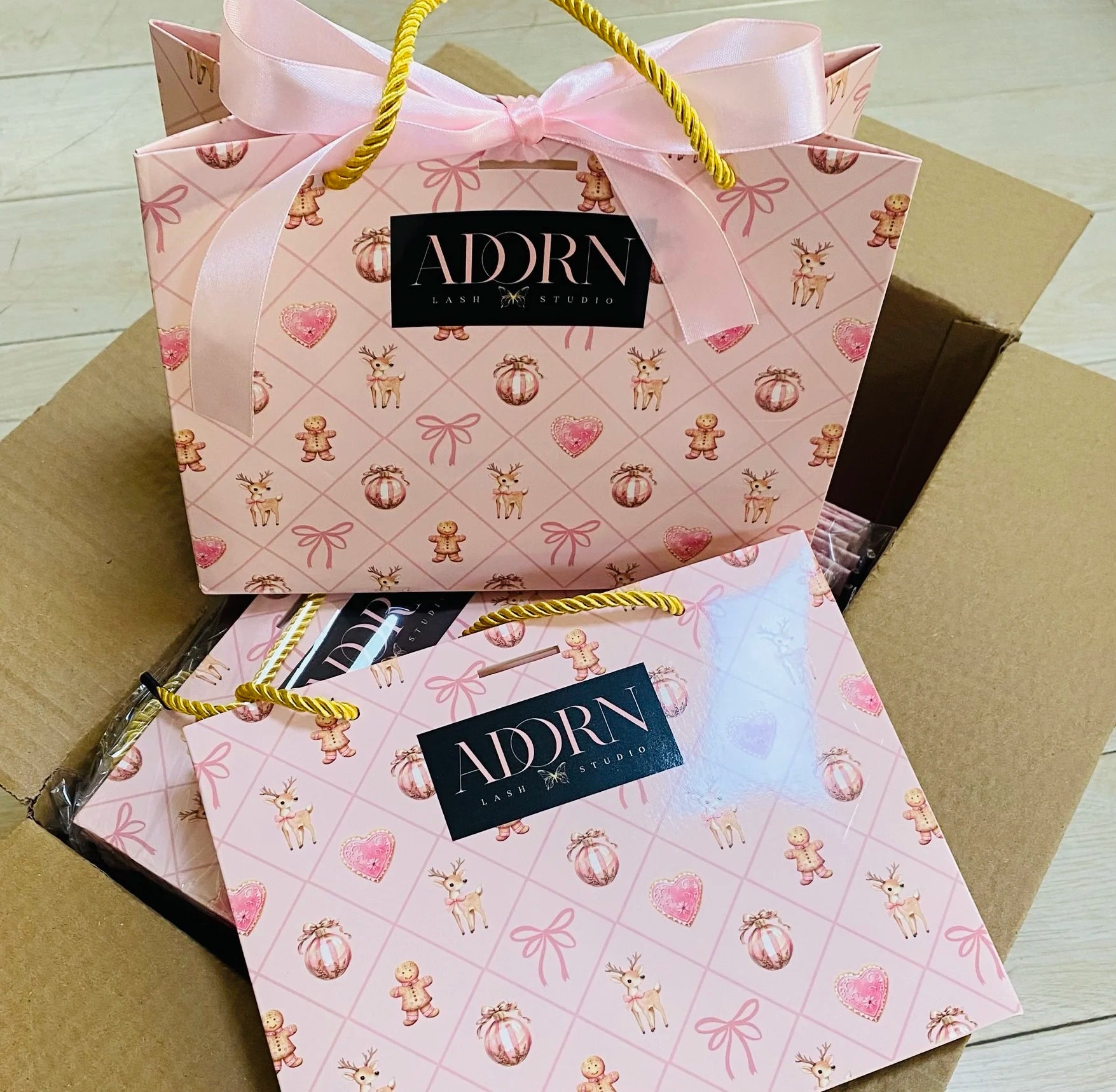 Custom Printed Logo Luxury Gift Paper Bag Retail Boutique Shopping Paper Bags With Your Own Logo