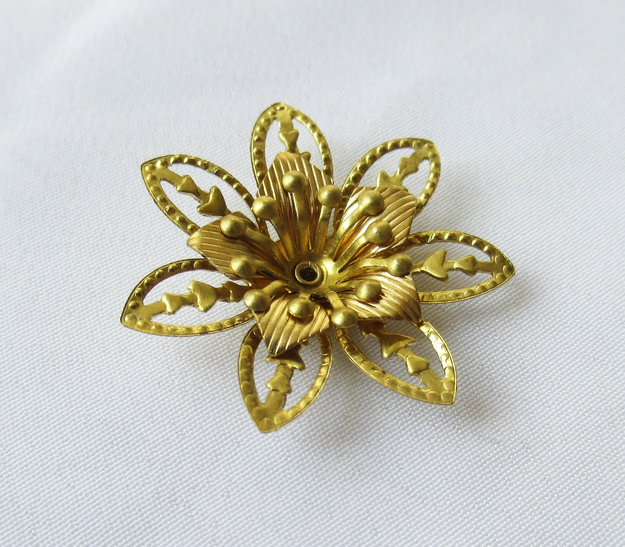 Brass Flower 28mm 3 Layers 1mm Hole Assembled Floral Finding Supplies