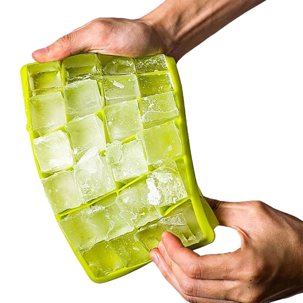 Factory Wholesale BPA Free Refrigerate 24 Grids Ice Cube Tray Easy to Demold Food Grade Silicone Ice Cube Molds With Lids