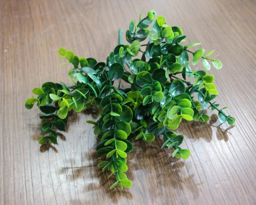 Artificial Eucalyptus Leaf Branch Simulation Wreath Shape Home Wedding Decorative New Year Celebration Cloth Material Box