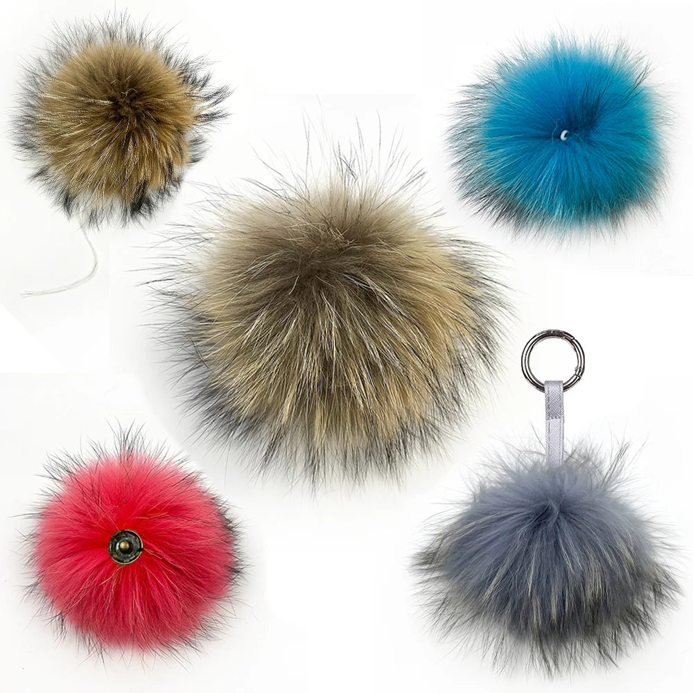 Factory Hot Sale Bulk 13cm Raccoon Pompom With a Rope Pom Poms Detachable Fluffy Real Raccoon Fur Ball Trim Beanies