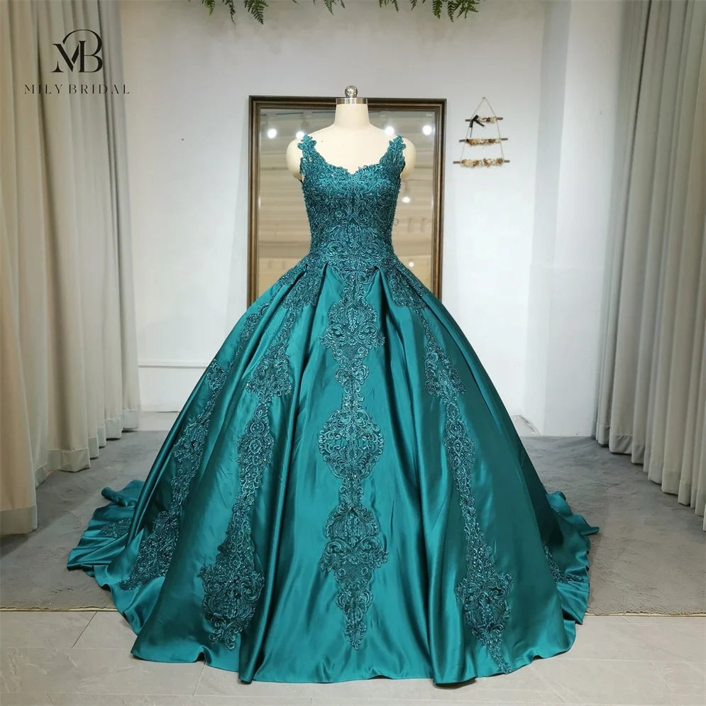 Mily Bridal LDC6572 Green Quinceanera Dresses Sweet Ball Gown Spaghetti Straps Evening Dress Beaded Sleeveless Quinceanera Gown
