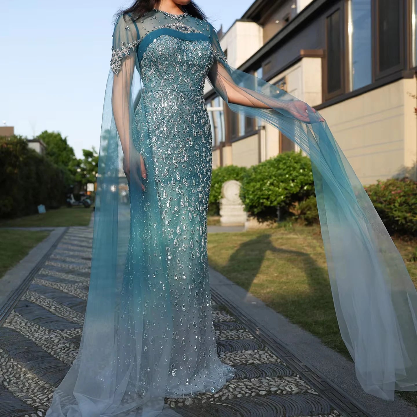 Luxury Ombre Turquoise Crystal Mermaid Dubai Evening Dresses With Cape Sleeves Arabic Women Wedding Party Gowns SZ206
