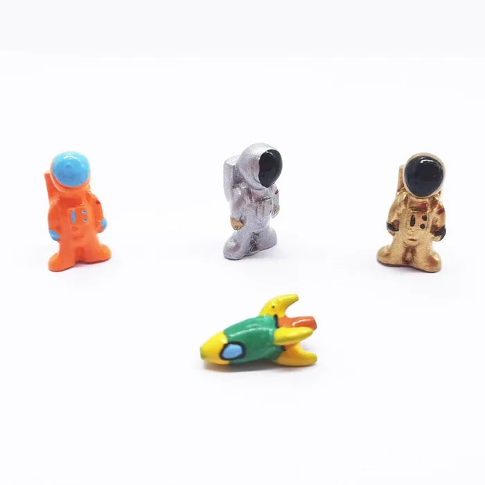 Popular Space Series 3D Resin Figurines Mini Astronaut 3D Floaters Bespoke Rocket Floater