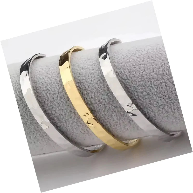 Fashion Wholesale C-Shaped Cuff Stainless Steel Jewelry Light Water Ripple Bracelets for Men Women