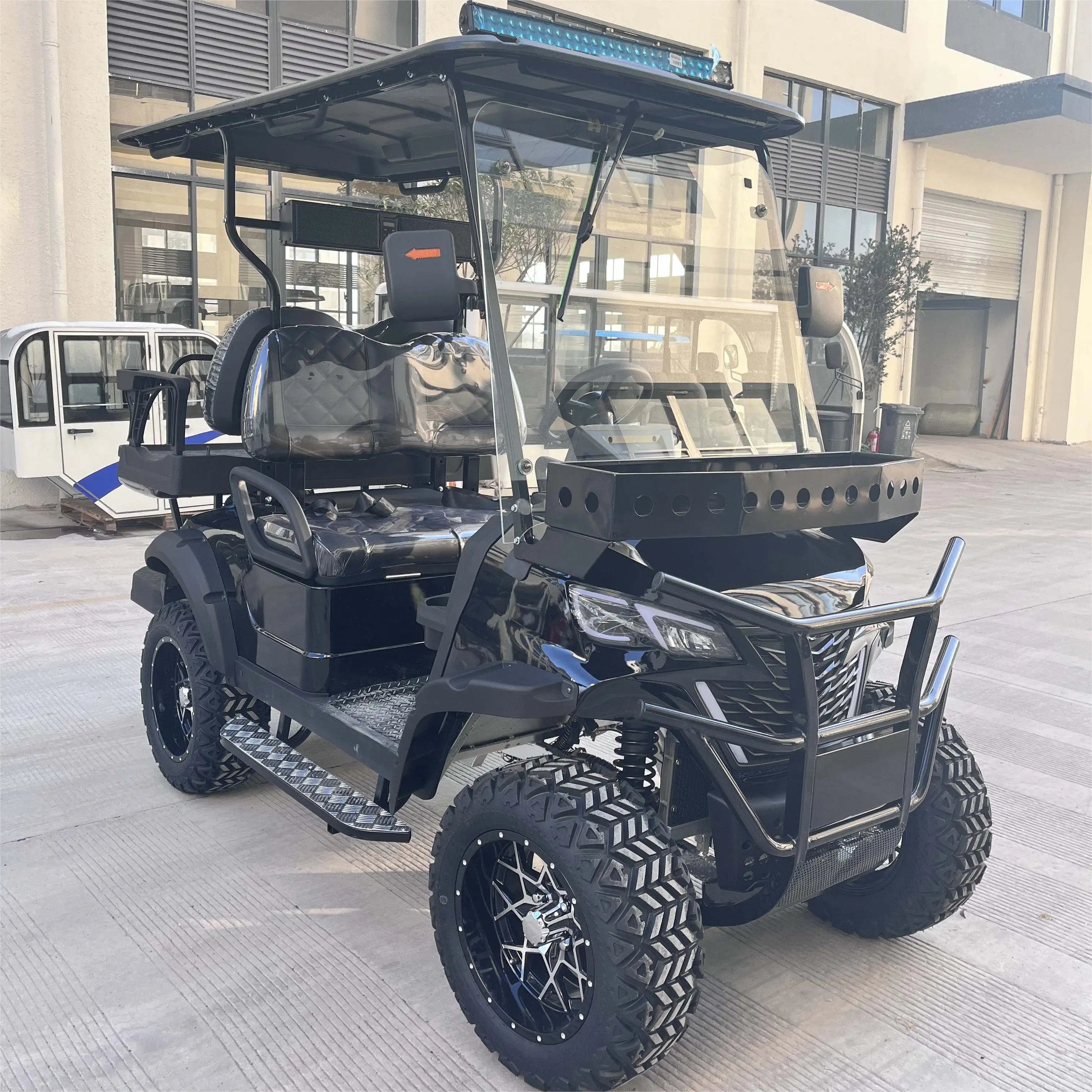 22-Inch Gas Powered 4-Seater Golf Carts from China 80-100km Endurance Mileage 4 Stroke Engine