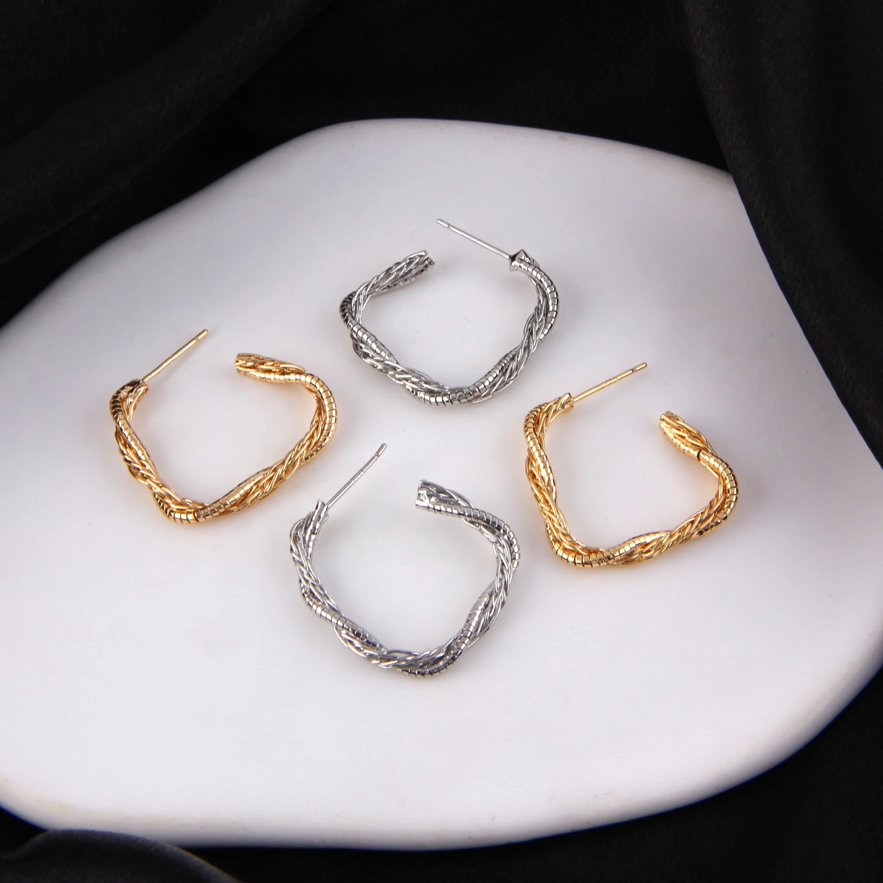 Light Luxury Upscale Square Spiral Cord Twist Back Hoop Earrings for Women Made of Brass Cute Style