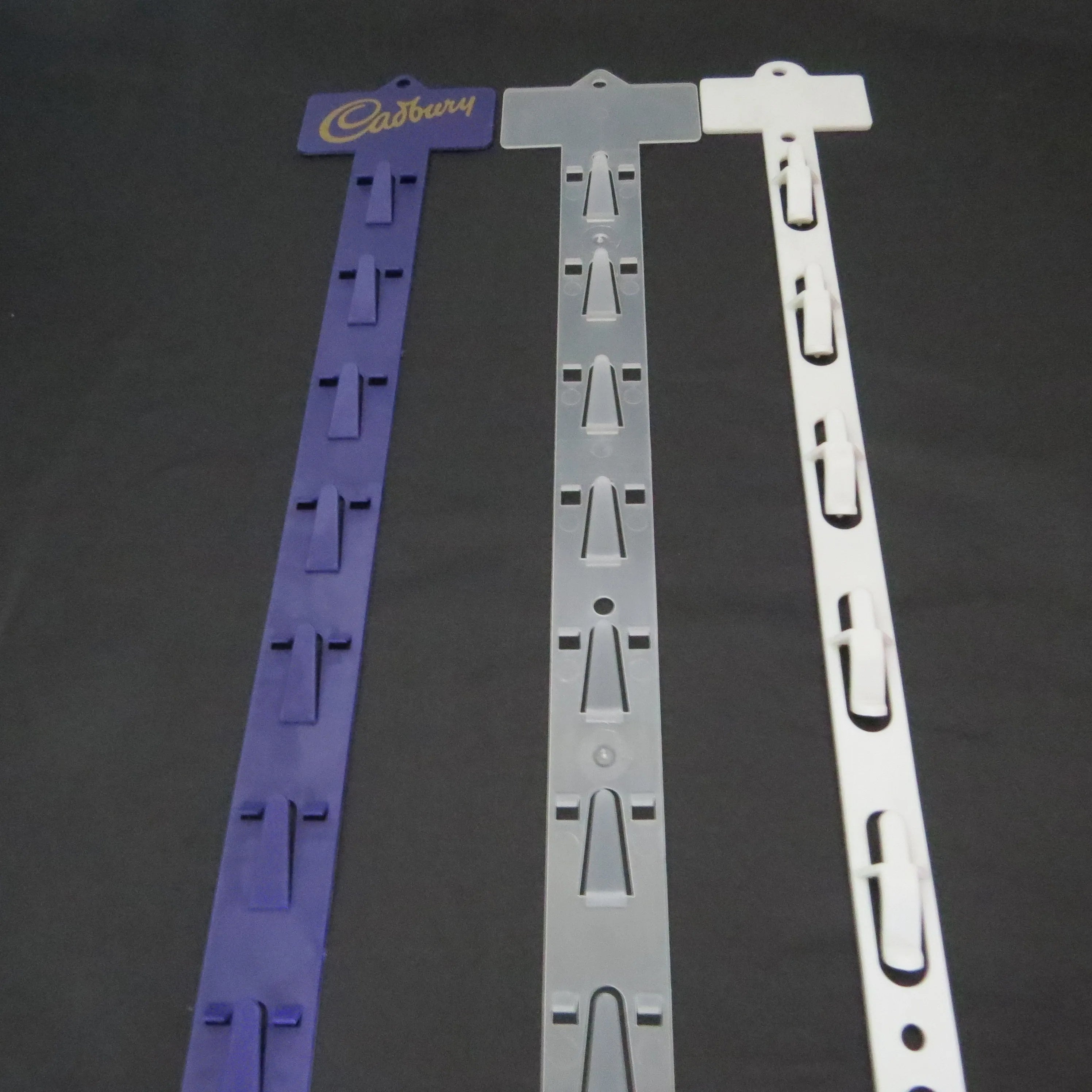 Hookei Display OEM Free Samples Plastic PP 12 Hooks pp Clips Strips for Retail