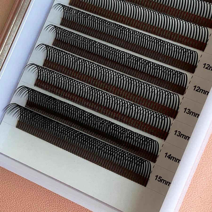 LAMYLASH Private Label Wet and Wispy Looking Eyelashes Extensions Soft Premade Spike Wispy Wet Set Look Lashes Extensions