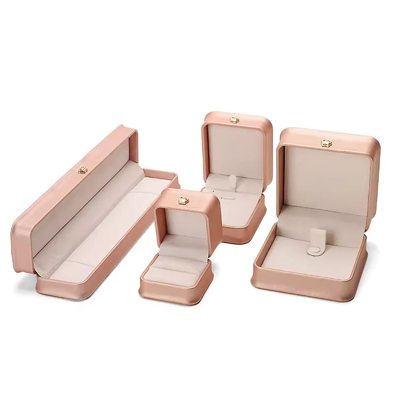 Luxury Fashion Pink PU Leather Jewelry Box Set Jewelry Gift Ring Necklace Box Packaging With Crown Button