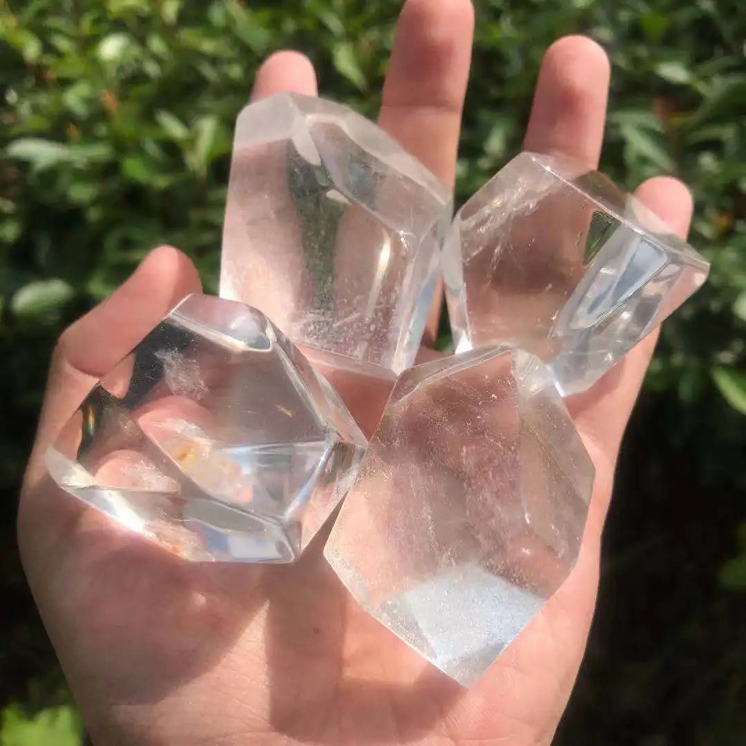 Wholesale Natural Hand Carved Clear Quartz Crystal Freeform Healing Gemstone for Decoration