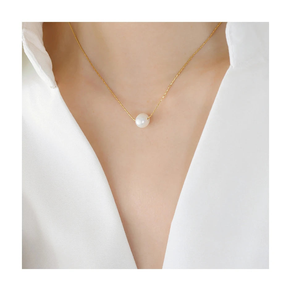 ERESI Classic Dainty Freshwater Pearl Pendant Necklace for Woman 18K Gold Plated Stainless Steel Chain Necklace Party Jewelry