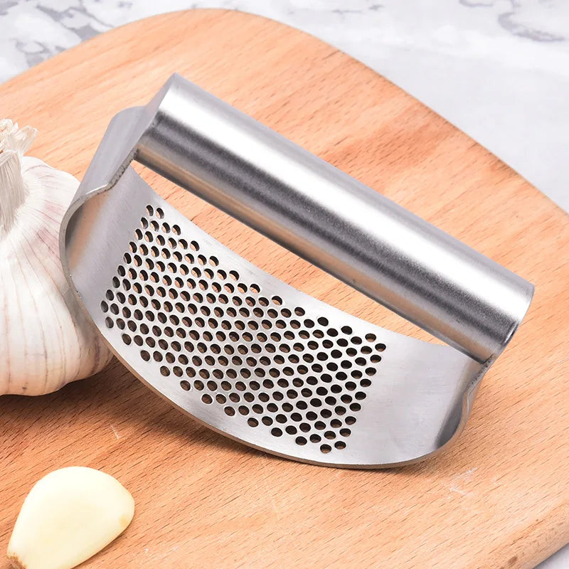Hot Sale Manual Metal Garlic Press 430 & 304 Stainless Steel Rocker Chopper Fruit & Vegetable Peeler & Scraper PC Plastic Type
