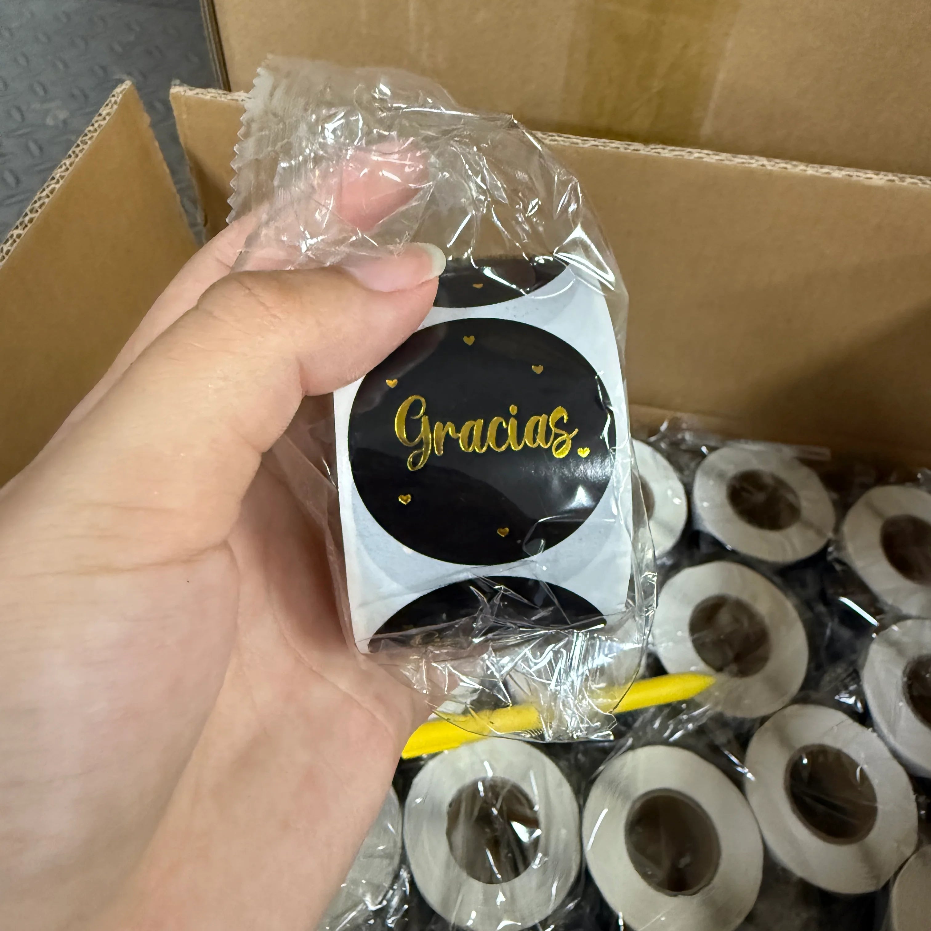 New Arrival 1.5ich Spanish Gracias Coated Paper Sticker Bronzing Gold Pink Black Gift Packing Favors Seal Sticker