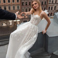 13835# Elegant Sleeveless Tulle Wedding Dress With Bones 2022 Fashion Sweetheart Neck Bridal Gown Lace Appliques Button Train