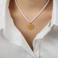 Beimai OEM Halskette Portrait Round Pendant Imitation Pearl Titanium Steel Women Necklace