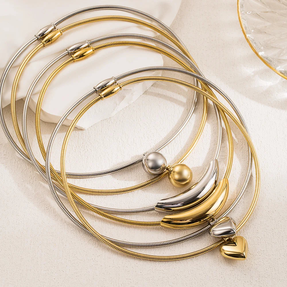 Women's Trendy Hollow Snake Chain Choker Necklace Heart Pendant Magnetic Clasp 18K Gold-plated Stainless Steel