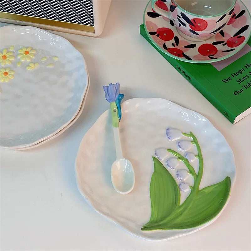 Solhui Vintage Hand Pinch Ceramic Embossed Lily Trinket Plate Daisy Dessert Dishes and Plates