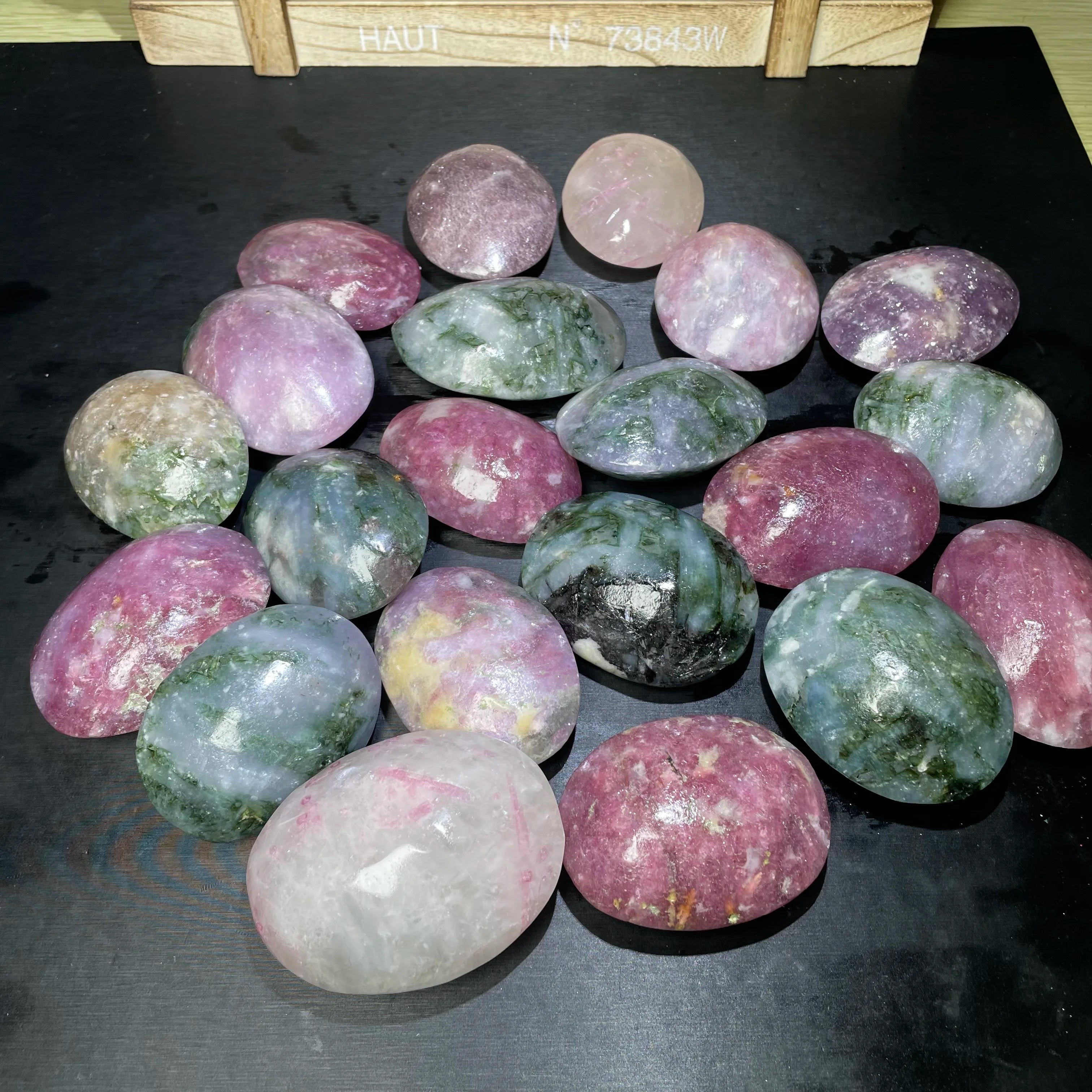 Wholesale Customized pink and Green Tourmaline Palms Crystal Palm Stone Healing Stone Palmstone for Decoration