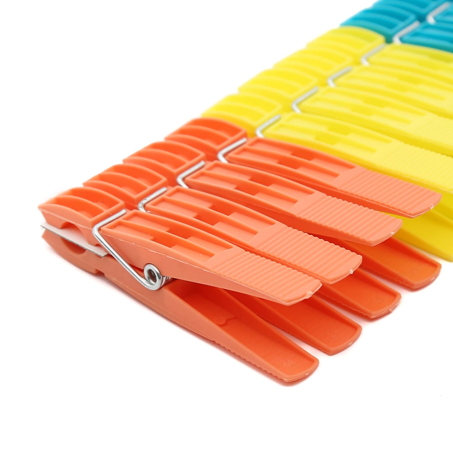 Premium High Quality Durable 16pcs 8.0cm Small Size Plastic Clothes Pegs Plastic Clips for Daily Use