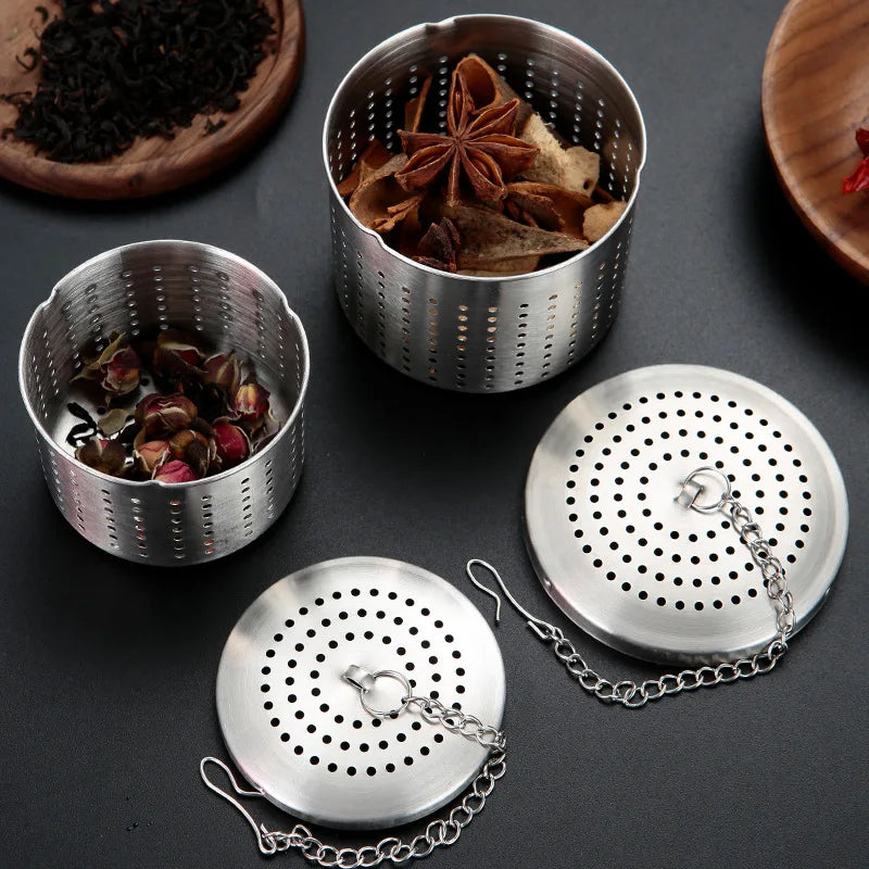 Reusable Stainless Steel Tea Strainer With Chain Hook Spice Infuser Extra Fine Mesh Tea Steeper for Tea Spices and Seasoning