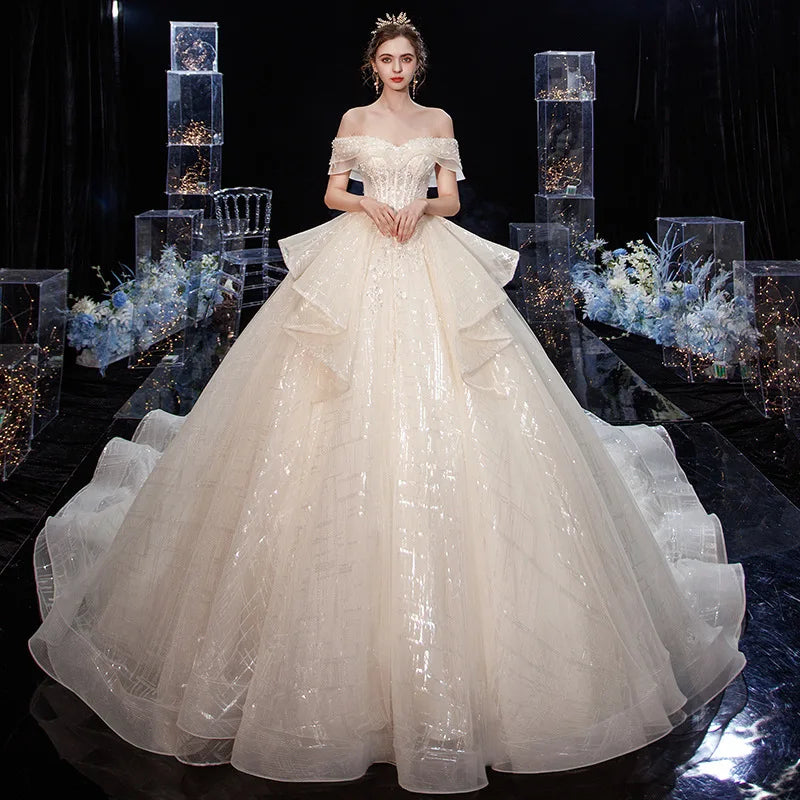 New Style White Trailing Wedding Dress for Bride Off-shoulder Slim Wedding Dress Wholesale